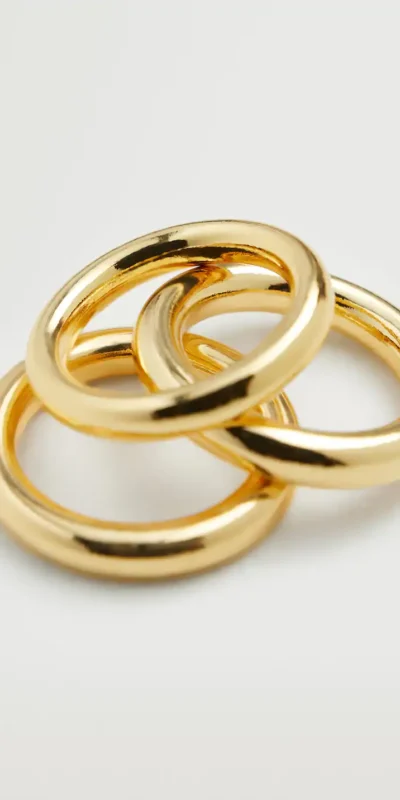 Embossed hoop earrings